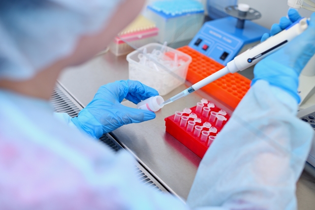  Testy na ojcostwo badające 34 markery DNA już są dostępne w Polsce