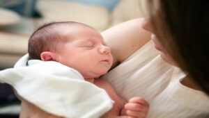 Kiedy warto wykonać badania neurologiczne niemowlaka, Jakie sa dostępne badania neurologiczne niemowlaka, Jak wybrać badania neurologiczne niemowlaka, Ile się czeka na wynik badań neurologicznych niemowlaka