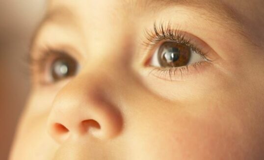 dziedziczenie koloru oczu